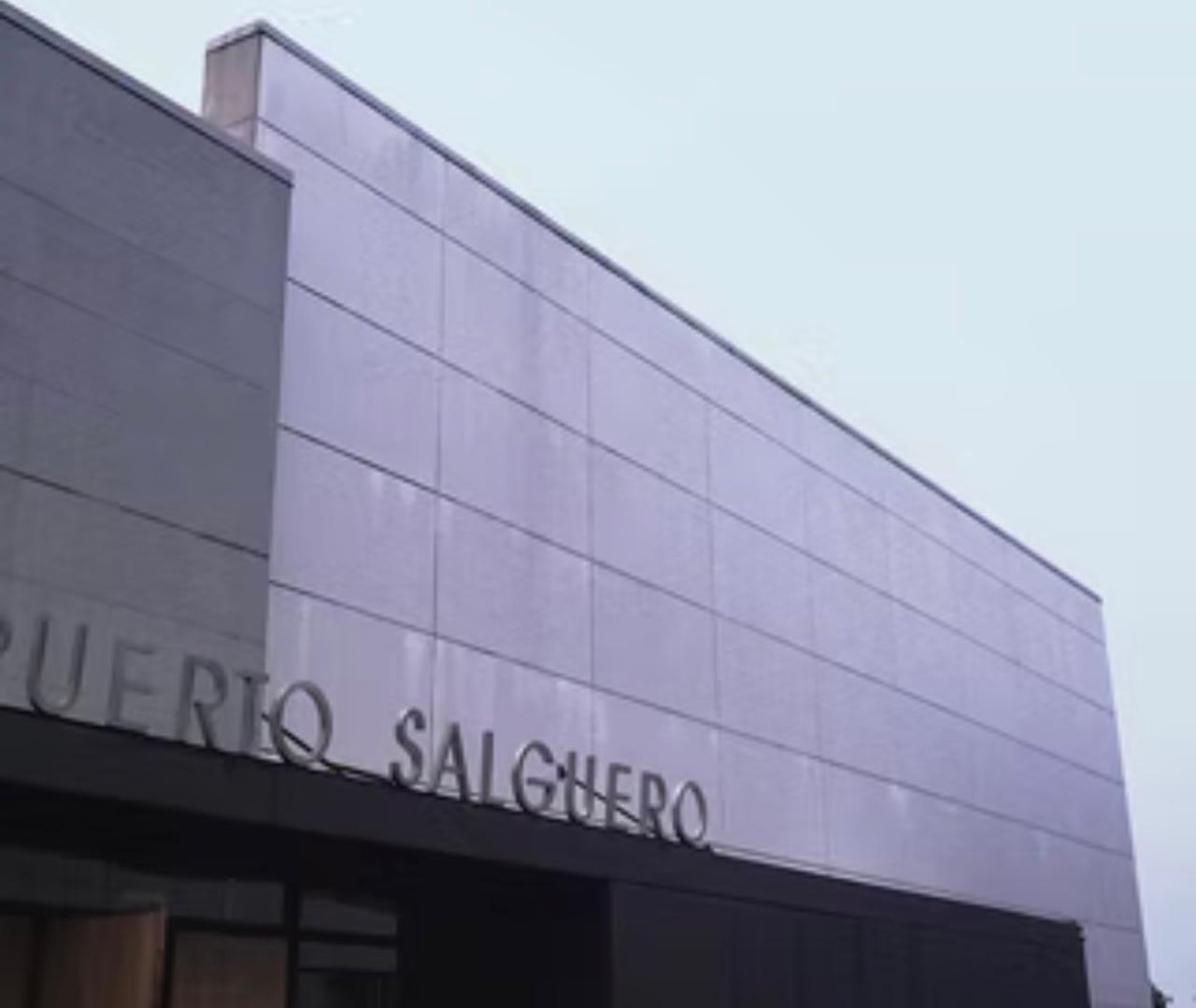 Fachada de Puerto Salguero